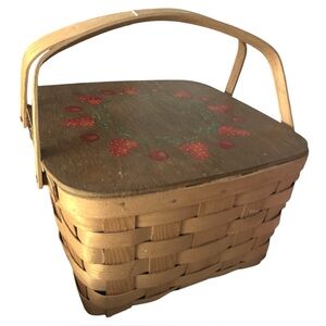 VTG ‘80’s Hand Painted Basketville Woven Vermont Picnic Basket Strawberries 14”